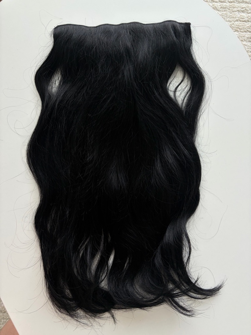 Luxy Hair 20” Jet Black Halo Hair Extensions - Picture 2 of 7